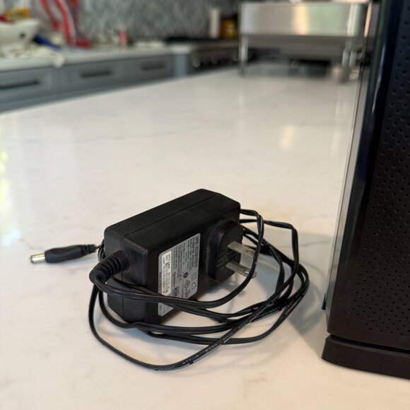 Seagate GoFlex Desk External Hard Drive - Picture 3 of 6